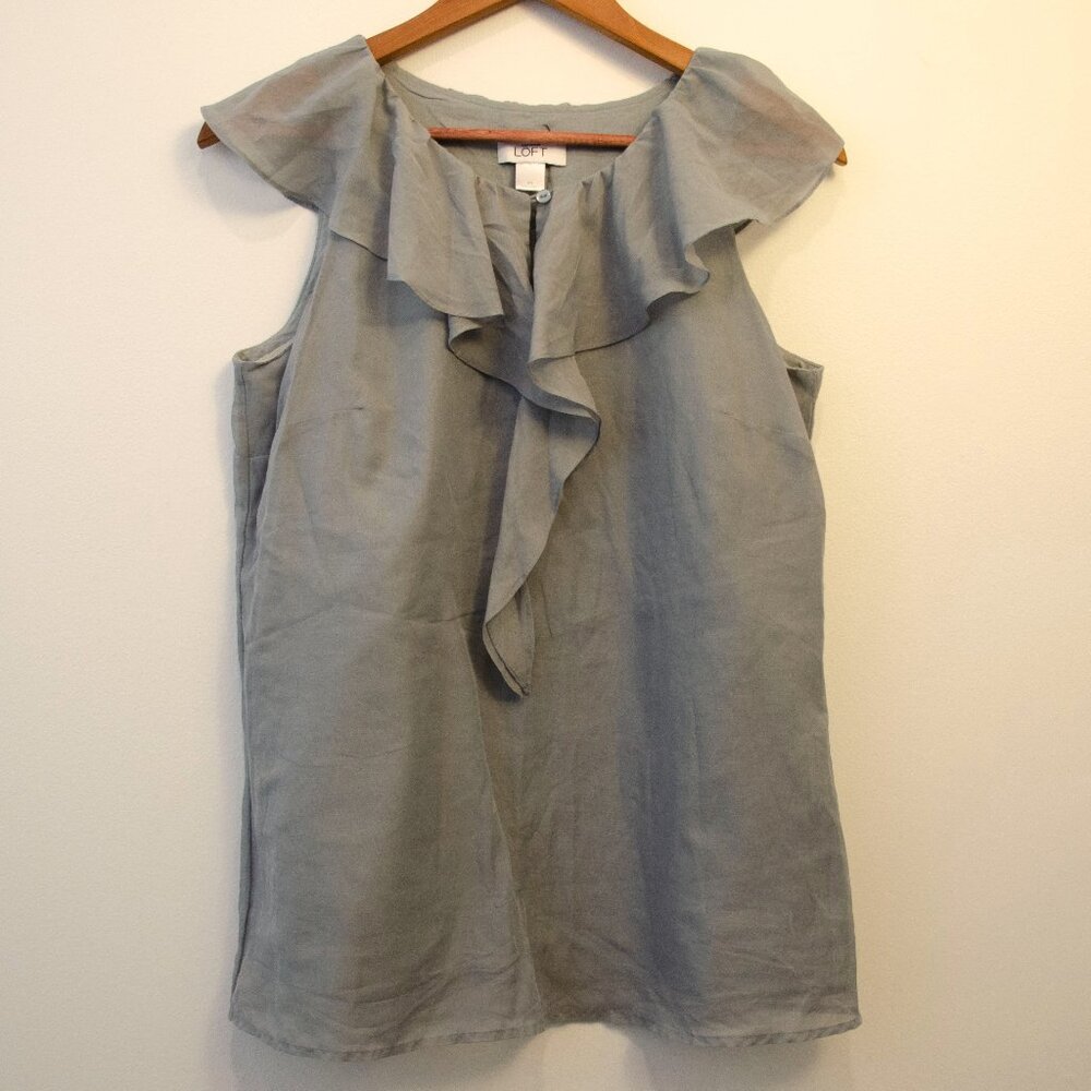 Loft blue sleeveless blouse sz M